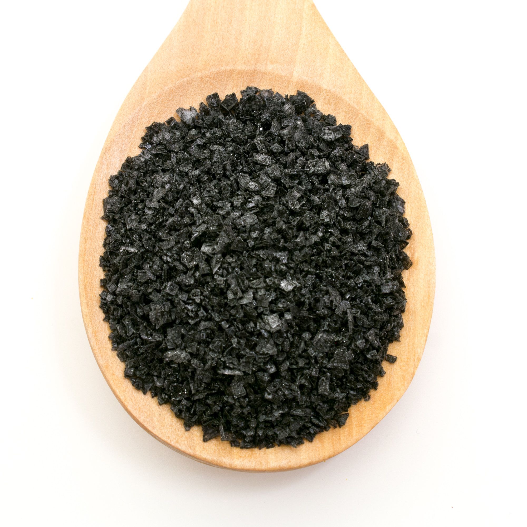 Escamas de sal negra, un elemento decorativo para nuestros platos